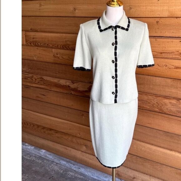 St. John Tops - St. John Mint and Black Trim Pencil Skirt Set